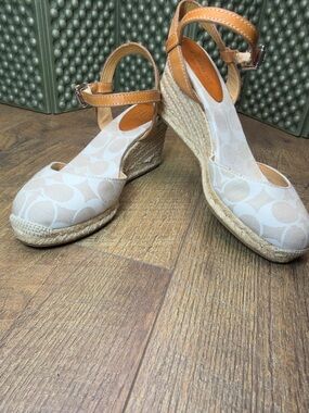 COACH Valerie Signature C Canvas Leather Espadrille Wedge Sandals Shoes Size 8B